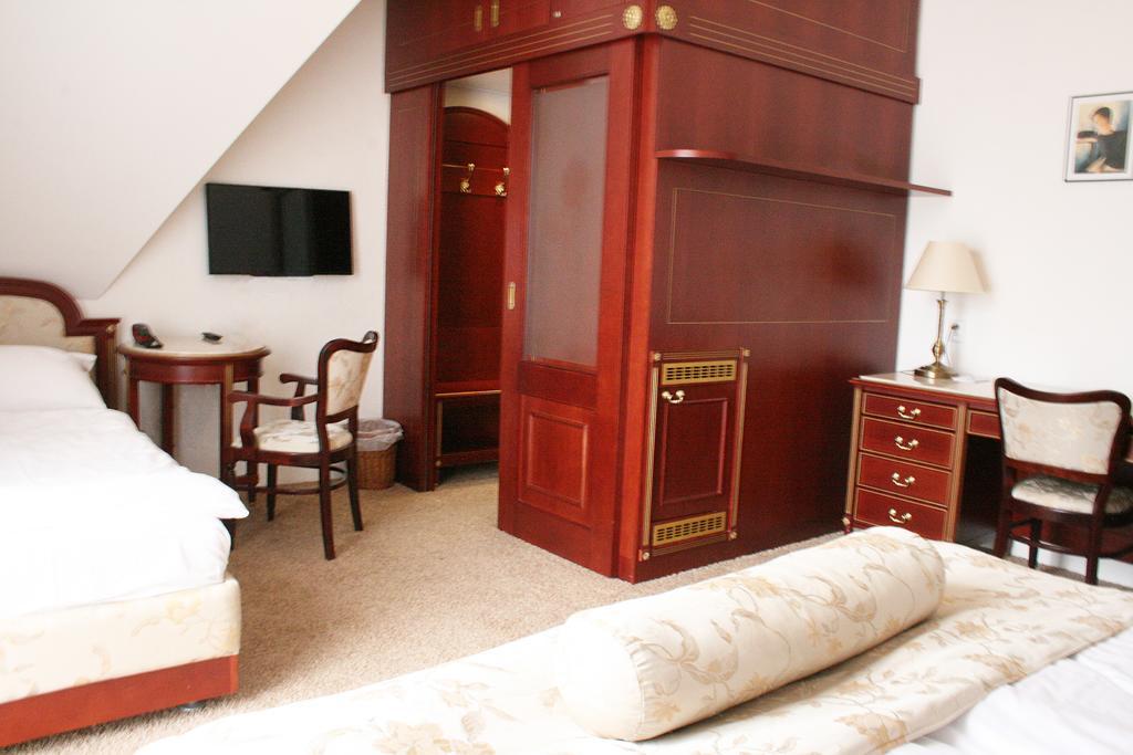 קרלובי וארי Villa Charlotte חדר תמונה