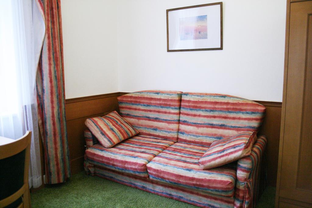 קרלובי וארי Villa Charlotte חדר תמונה