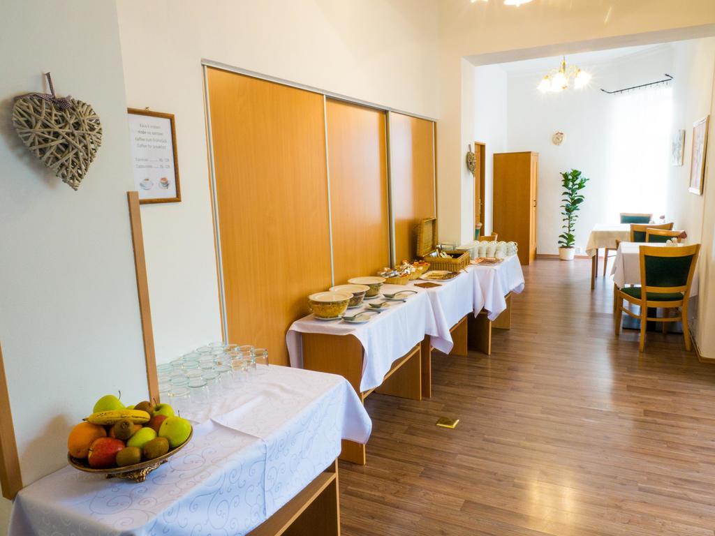 קרלובי וארי Villa Charlotte מראה חיצוני תמונה