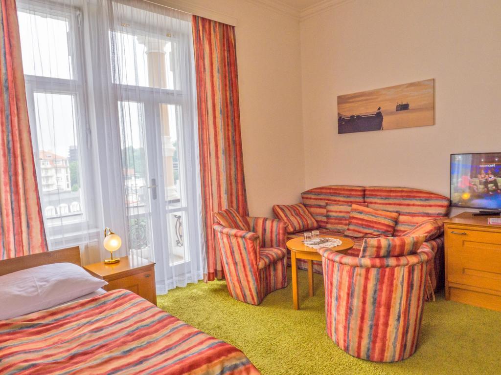 קרלובי וארי Villa Charlotte מראה חיצוני תמונה